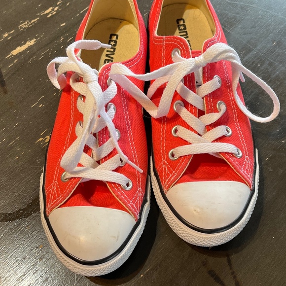 Converse size 6 women barely worn, in perfect shape and color - Picture 1 of 3
